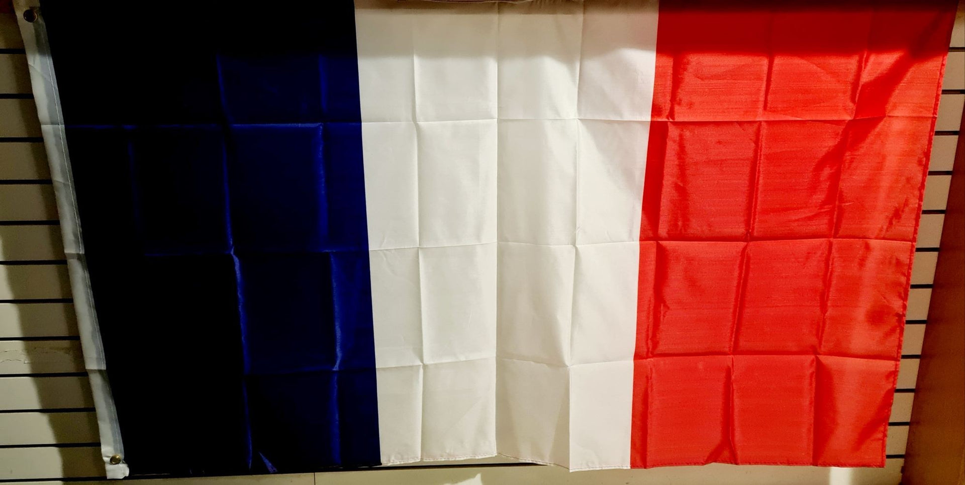 AZ FLAG Drapeau France 150x90cm avec HAMPE - Lot de 10 Drapeaux français 90  x 150 cm : : Sports et Loisirs