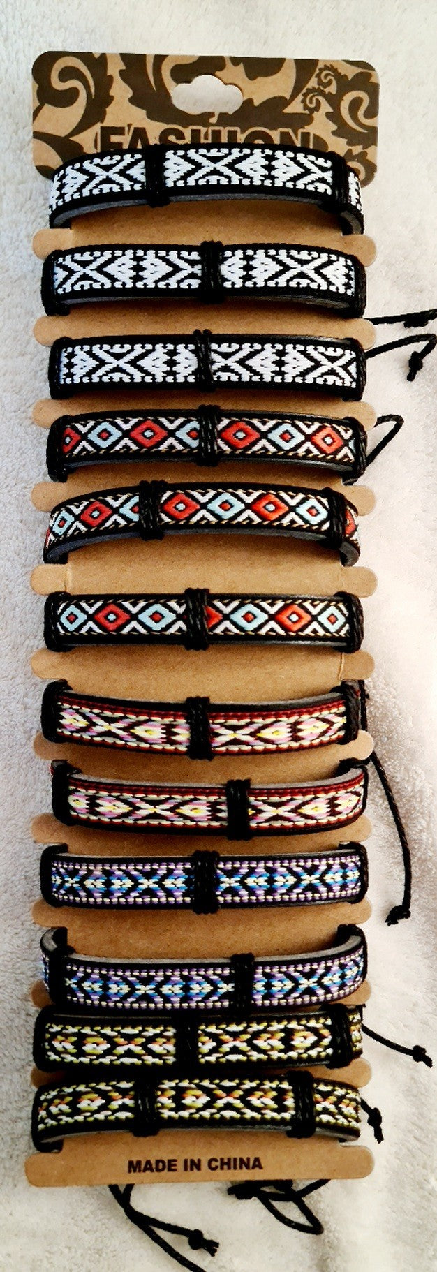 BRACELET CUIR BRODERIE X12PCS (MH61903)